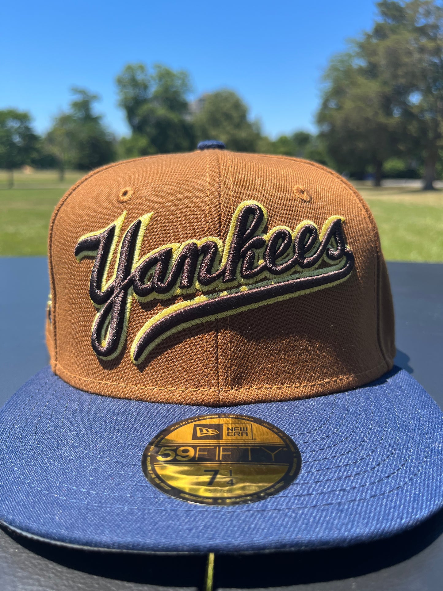 NEW YANKEES (LETTERS) 1998 WORLD SERIES 𝔑𝔒 ℭ𝔒𝔐𝔓; FITTED [SIZE 7 1/4]